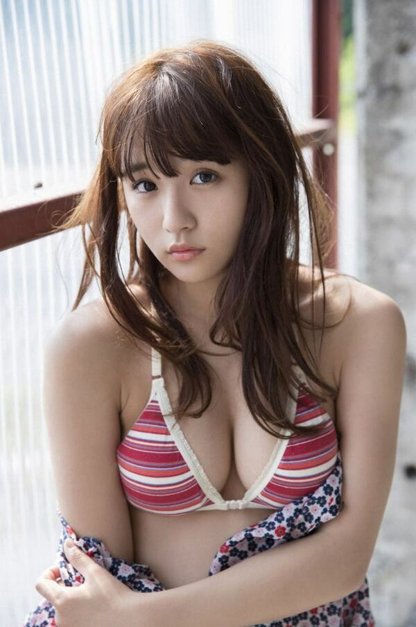 浅川梨奈エロ画像