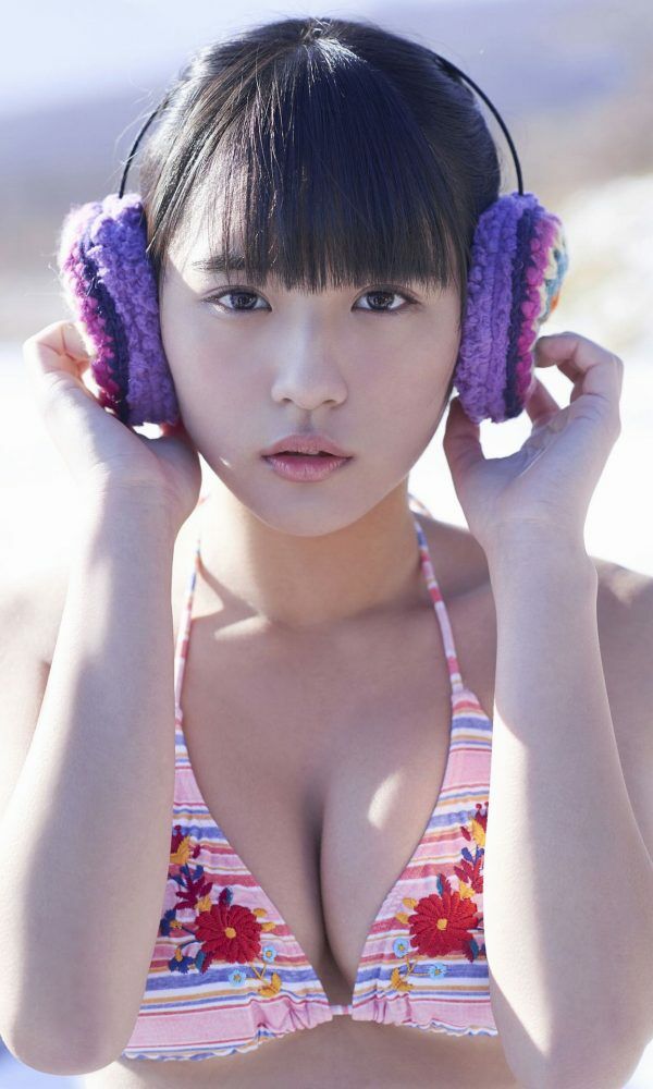浅川梨奈エロ画像