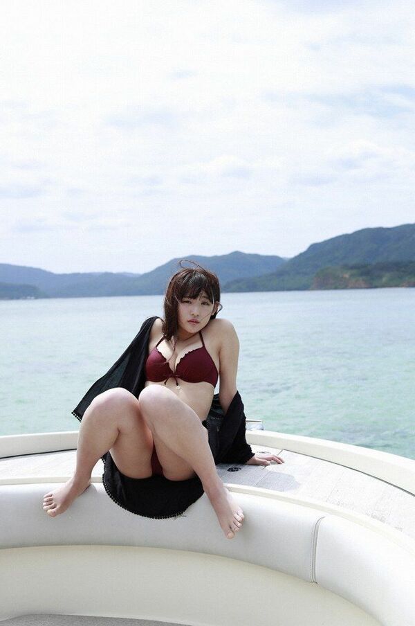 浅川梨奈エロ画像