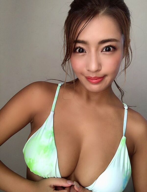 橋本梨菜エロ画像