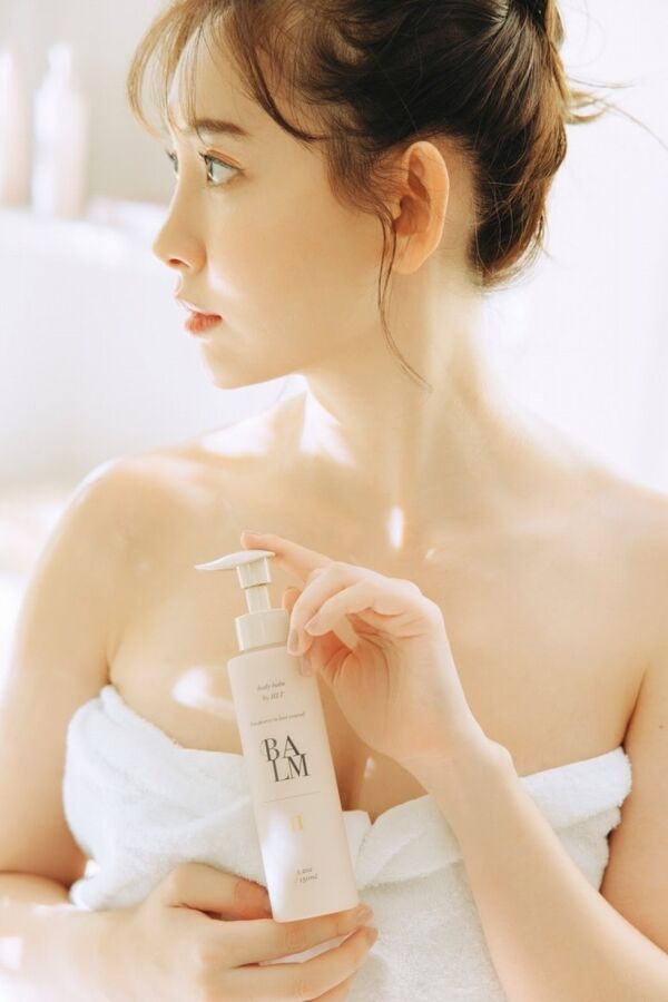 小嶋陽菜エロ画像
