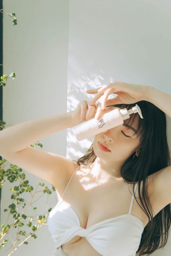 小嶋陽菜エロ画像