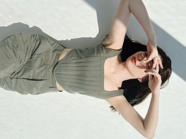 小嶋陽菜エロ画像
