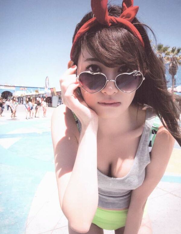 小嶋陽菜エロ画像