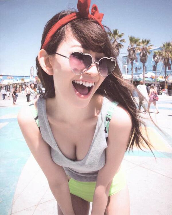小嶋陽菜エロ画像