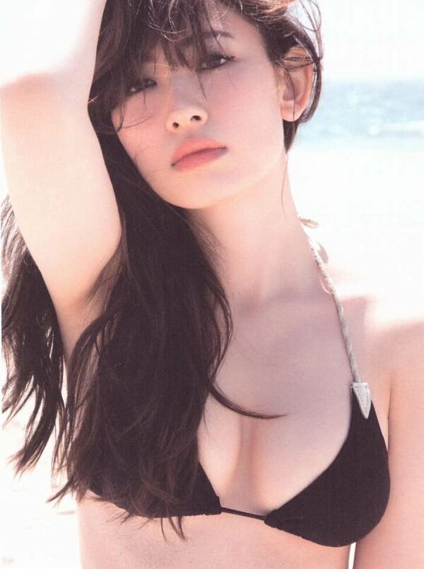 小嶋陽菜エロ画像