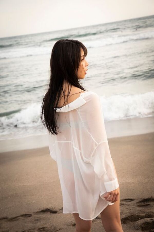 鈴木ふみ奈エロ画像