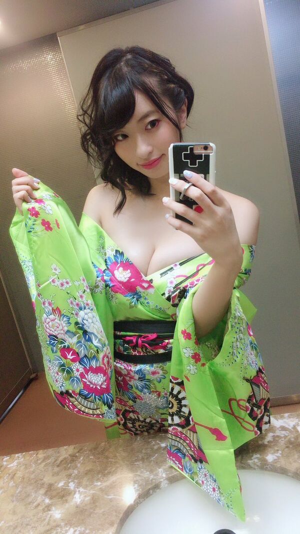 倉持由香エロ画像