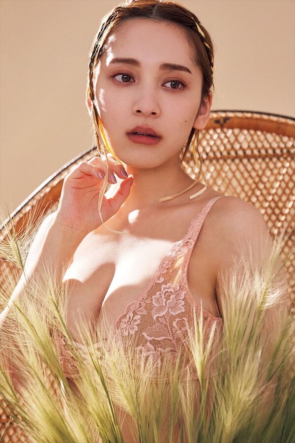 都丸紗也華エロ画像