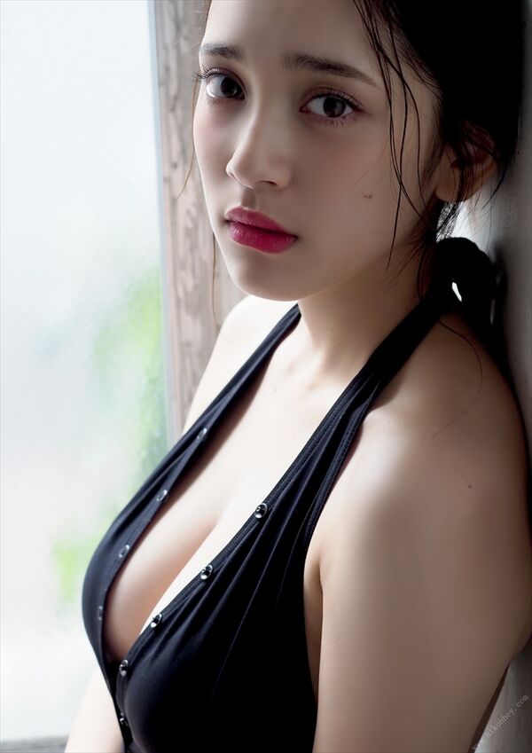 都丸紗也華エロ画像