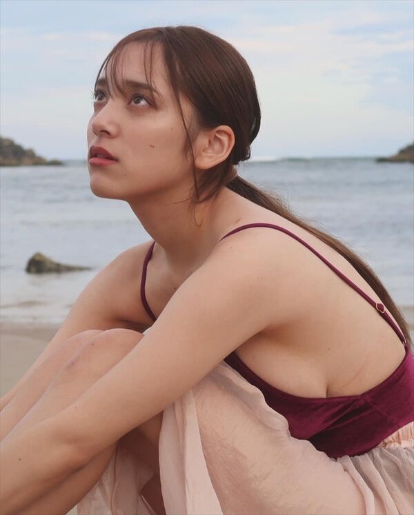 都丸紗也華エロ画像