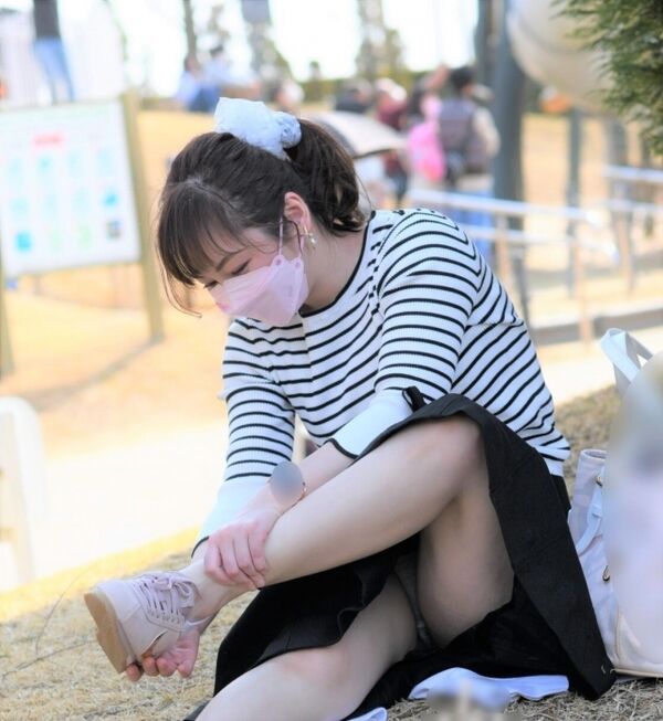 街撮りパンチラエロ画像