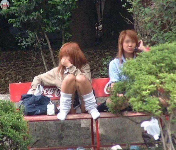 街撮りパンチラエロ画像