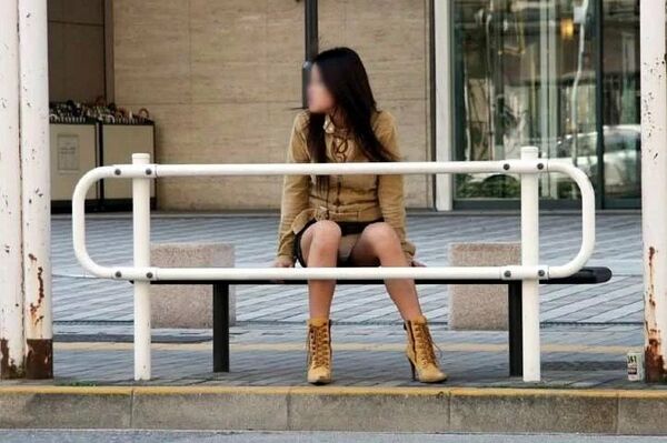 街撮りパンチラエロ画像