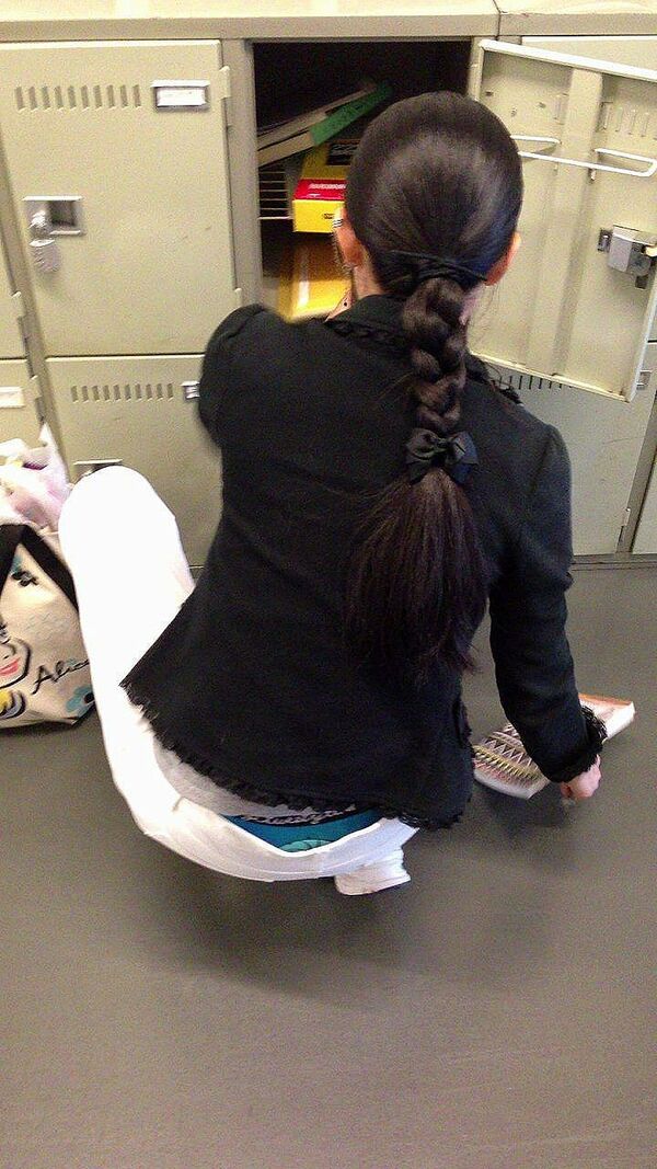街撮りパンチラエロ画像