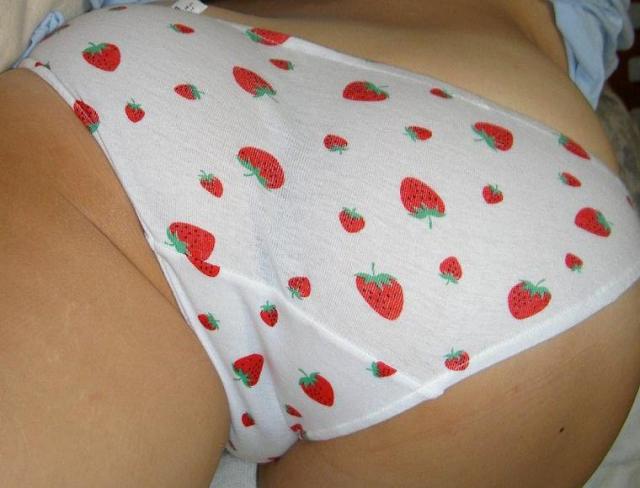 いちごパンツから水玉パンツまで色とりどりの柄パンツを集めてみたｗｗのサムネイル