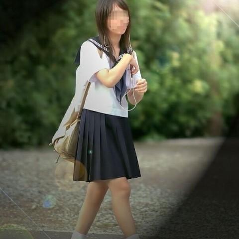 やっぱり制服Jkギャルは何度見ても抜ける件！！のサムネイル