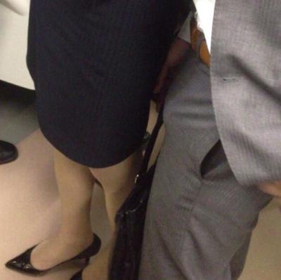 ガチ過ぎる((((；ﾟДﾟ))))ｶﾞｸｶﾞｸﾌﾞﾙﾌﾞﾙ　素人さんが投稿した痴漢動画がガチ過ぎるｗｗｗｗｗのサムネイル画像