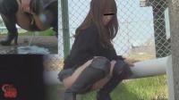 野外放尿盗撮エロ画像58枚！大人になっても野ションとかダメでしょ～・・・っえ？そういうプレイ？