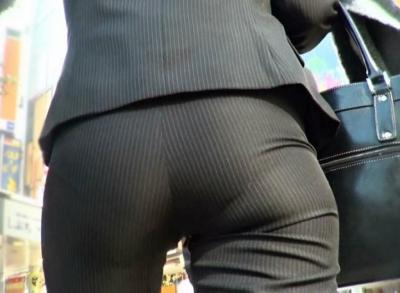 新入社員も入ったことだしパンツスーツのヒップラインでも眺めますか(笑)のサムネイル画像