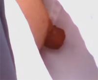 【素人盗撮】街頭アンケートしてたら胸チラどころか乳首チラってますけどｗｗｗｗｗ