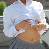 撫でたくなるお腹が魅力的なエロ画像まとめ