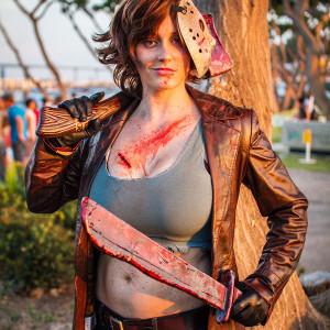 13日の金曜日……ジェイソンのコスプレをする女の子たちのサムネイル画像