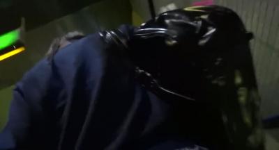 電車内で手マンされちゃうミニスカJKちゃんが痴漢の恐怖に失神してお漏らししちゃってる画像を極秘に入手！のサムネイル画像