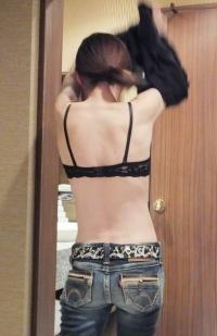 これも着エロ？着たり脱いだりしている瞬間のエロ画像130枚