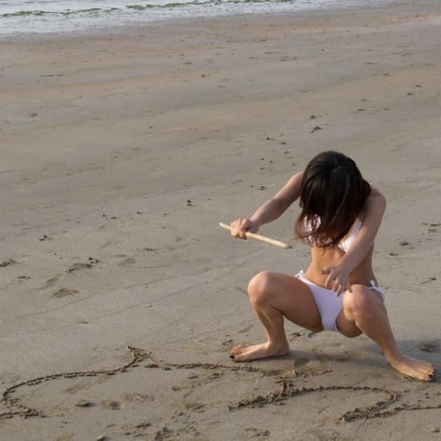夏休みになったことだし天気がいい日は海水浴場に行って水着ギャルでヌクしかないっしょｗｗｗのサムネイル
