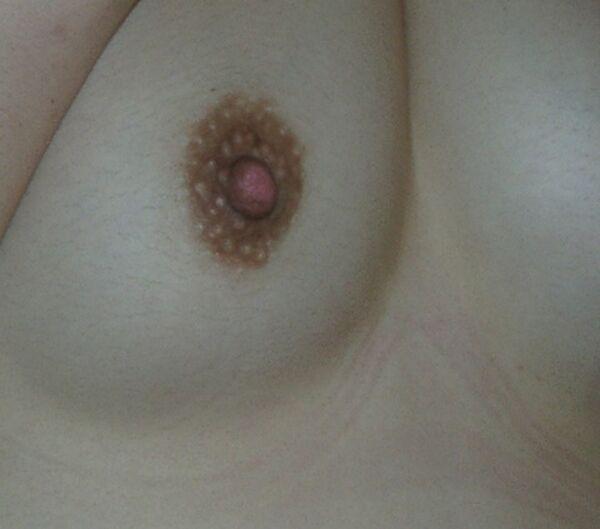 おっぱいズームエロ画像23枚！外人のおっぱいと日本製のおっぱいを比べてみたｗｗのサムネイル