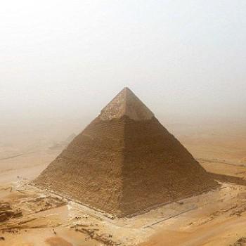 超豪華過ぎるピラミッドがこちらｗｗｗのサムネイル画像