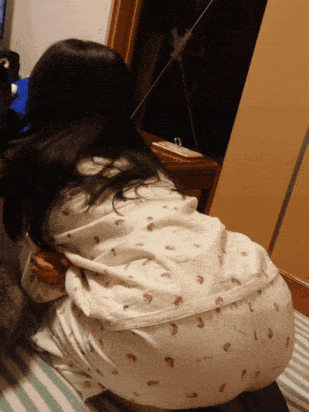 パン線エロ画像266枚！くっきりパンティラインが浮き出たお尻を隠し撮り＆自撮り毎日更新【動画あり】のサムネイル画像