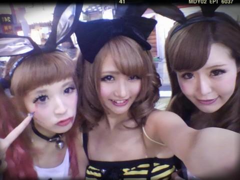 ハロウィンが日本ではエロコスプレ祭りになってる件ｗｗのサムネイル