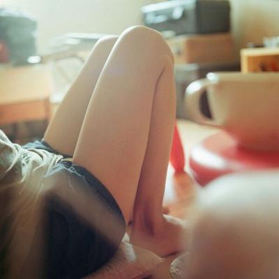 太もも接写エロ画像49枚！好き過ぎてもっと近くで見たみたい･･･のサムネイル画像