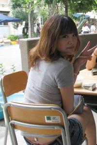 素人が撮った写メに写っている、よく見ればわかるパンチラ画像