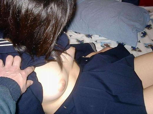 ガチな感じのJKラブホ撮りってエロっｗｗのサムネイル