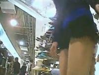 デパートの靴屋がパンチラスポットらしいので盗撮カメラを仕込んでみたｗｗ