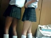 生意気な今どきギャル校生がノーパンになったと思いきや…