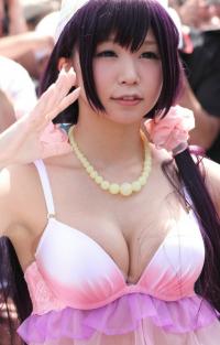 コミケでハイクオリティな東條希コスプレを披露した五木あきらのおっぱいがエロ過ぎ…