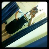 働くお姉さんがエロい！！マックの女性店員の美脚画像を集めて見たｗｗ