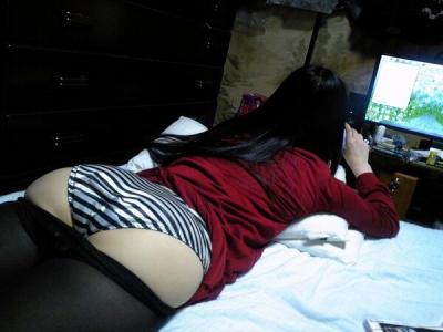 自宅無防備エロ画像103枚！寝ている嫁や彼女のデカ尻やパンチラを隠し撮り！！のサムネイル画像