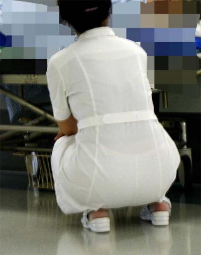 街中で見かけるナースの透けブラ透けパン率が高い！！のサムネイル画像