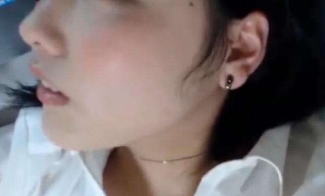 石原さとみ似の美少女が自撮り録画で生オナニーｗｗのサムネイル