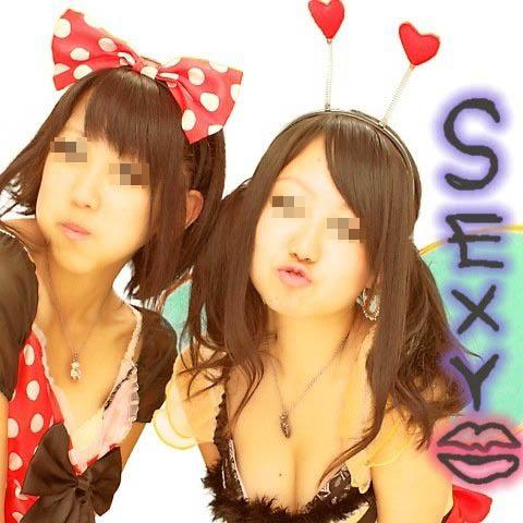 初ビキニにテンションMAXでエロプリを取るバカエロギャルｗｗのサムネイル
