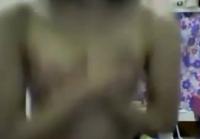 ぱるる似の生主がスク水生着替えで手ブラまで見せてれた～！！