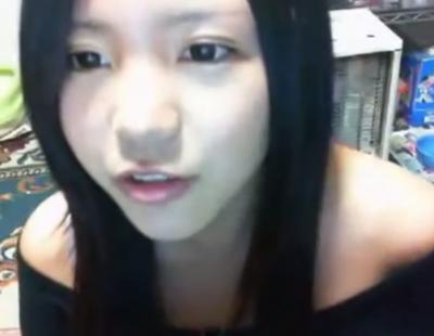 ニコ生JKしずくちゃんの喘ぎ声がエロ過ぎ！！のサムネイル画像