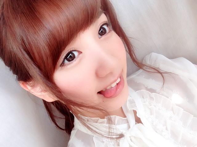 女の子が舌をペロっと出してる舌フェチ向け画像集！これは妄想が捗るわwwのサムネイル