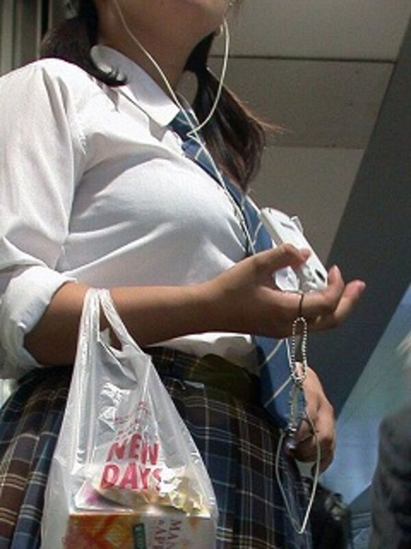 着衣巨乳エロ 107枚目