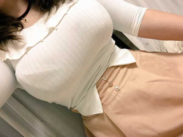 着衣巨乳エロ 130枚目
